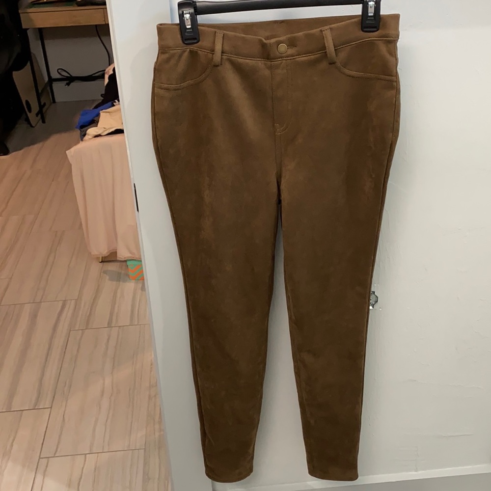Brown faux jeggings. Size small. Never worn. Very stretchy!